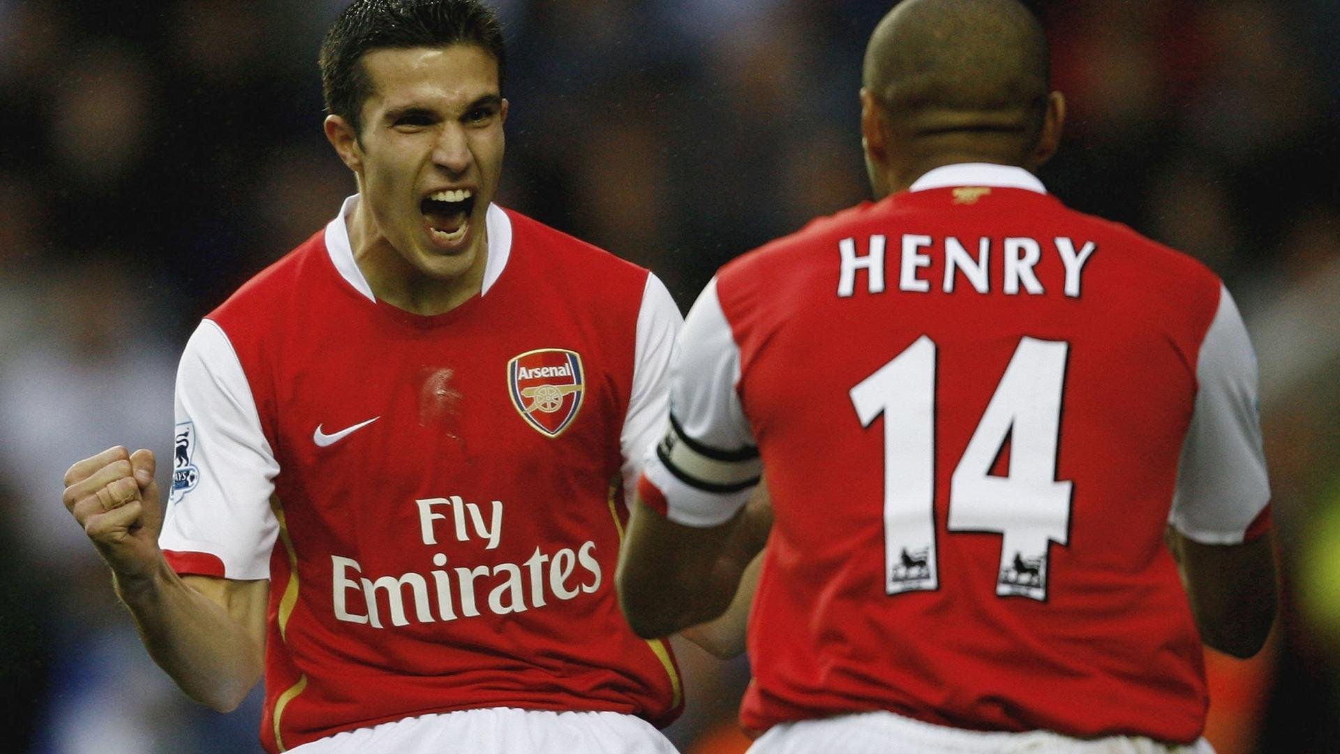 五大联赛主力中锋是否更依赖中场直塞输送，五大联赛前锋抢断