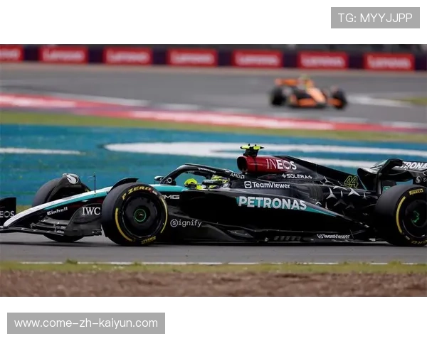 F1车队因策略调整在中段比赛实现逆袭夺冠 F1车队因策略调整在中段比赛实现逆袭夺冠